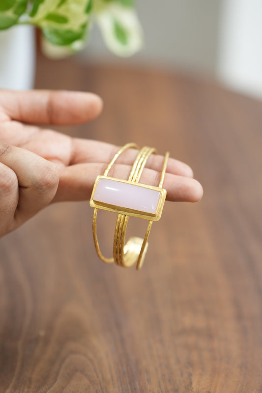Mao Mao Cuff