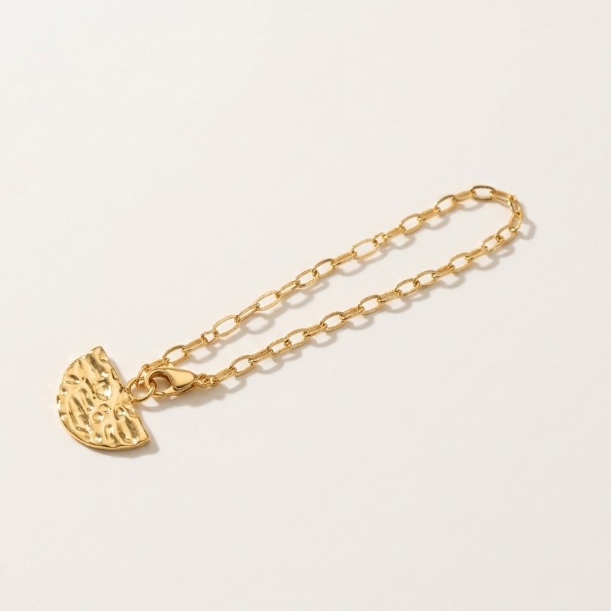 Gold D textured bracelet