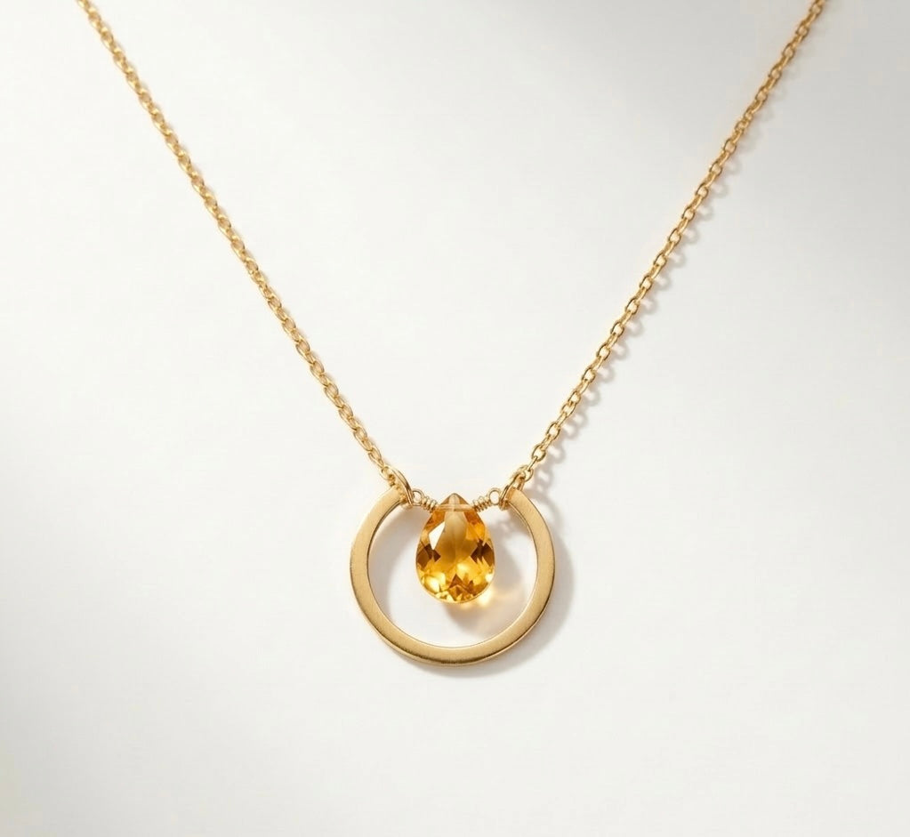 Moon drop Necklace