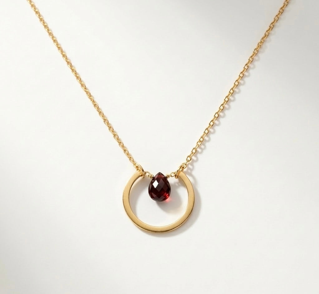 Moon drop Necklace