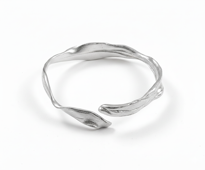 Flō Classic Cuff