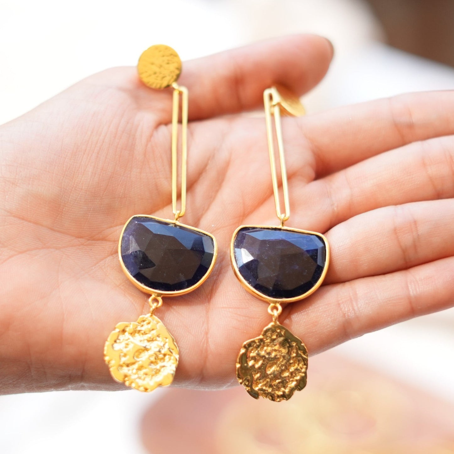 Zahra Danglers